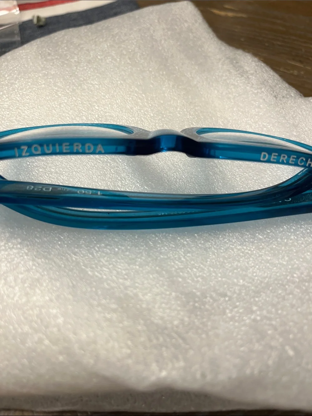 CADDIS D28 1.50 readers Blue Transparent Square Frames Eyewear